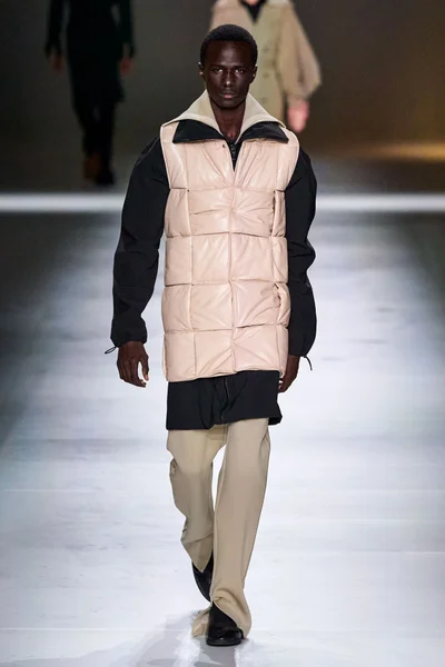 Look 38